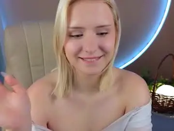 Chaturbate Live Sex Cam of mol_l_y