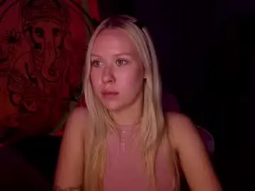 Chaturbate Adult Webcams of pureeangel