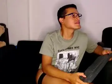 Chaturbate Nude Webcam of littledicklatin