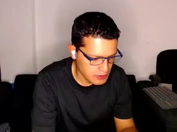 Chaturbate Best live sex cam show of littledicklatin