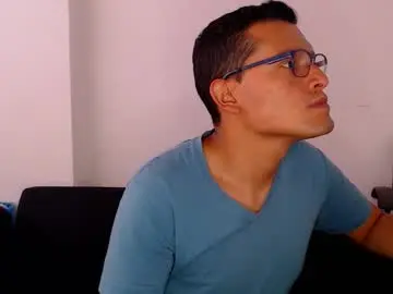 Chaturbate Sex Chat of littledicklatin