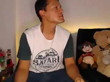 Chaturbate Live Sex Cam of littledicklatin