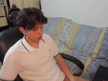 Chaturbate Best live sex cam show of yurii_moody