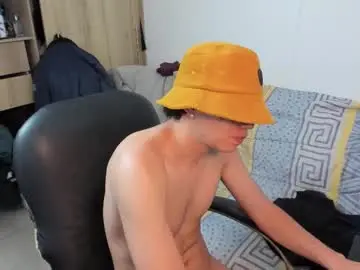 Chaturbate Best live sex cam show of yurii_moody