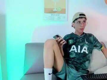 Chaturbate Sex Cam of dax_blaze