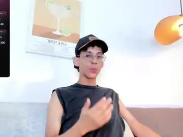 Chaturbate Sex Cam of dax_blaze