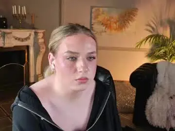Chaturbate Live Sex Cam of jes_solar