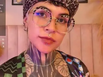 Chaturbate Sex Cam of luana_fiore