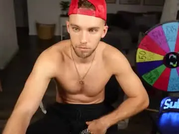 Chaturbate Best live sex cam show of troy_greenxo