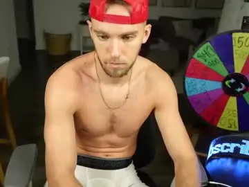 Chaturbate Live Sex Cam of troy_greenxo