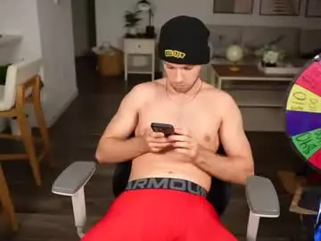 Chaturbate Live Sex of troy_greenxo