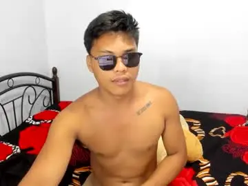 Chaturbate Adult Video Chat of urasian_ajie