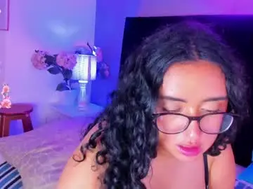 Chaturbate Live Sex of isaxcurves