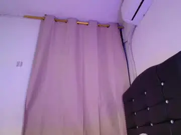 Chaturbate Free Live Porn of mia_depp