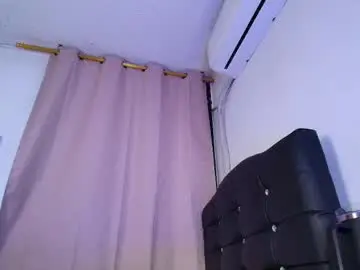 Chaturbate Free Live Porn of mia_depp