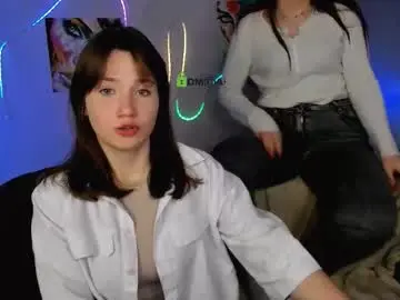 Chaturbate Live Sex Cam of milki_wey