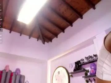 Chaturbate Best live sex cam show of polett_amaranta