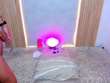 Chaturbate Live Sex Cam of wild_revenge