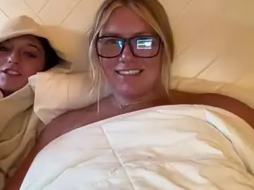 Chaturbate Adult Video Chat of allyanalangel