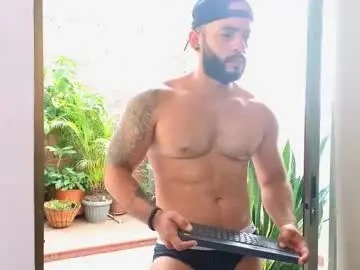 Chaturbate Free Live Porn of mike_savage3