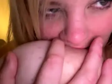 Chaturbate Adult Video Chat of sweetlisa92