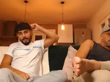Chaturbate Live Sex Cam of tinoclandestino