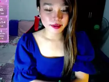 Chaturbate Live Sex Cam of urasiansweet_cummer