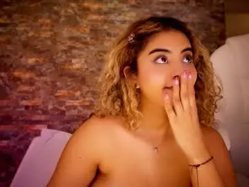 Chaturbate Free Live Porn of ally_summer