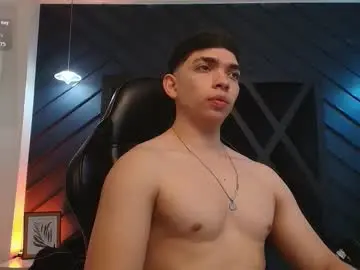 Chaturbate Best live sex cam show of julian_mercier