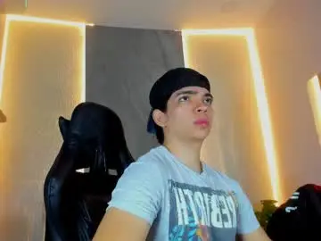 Chaturbate Live Sex of julian_mercier