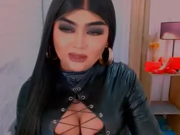 Chaturbate Watch Live Sex Cams of luxsasha