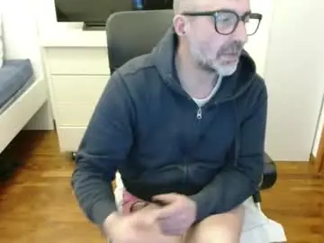 Chaturbate Live Sex of new_simi_74