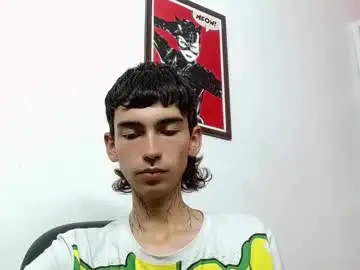 Chaturbate Best live sex cam show of ttimy_x_boy