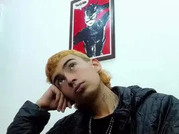 Chaturbate Best live sex cam show of ttimy_x_boy