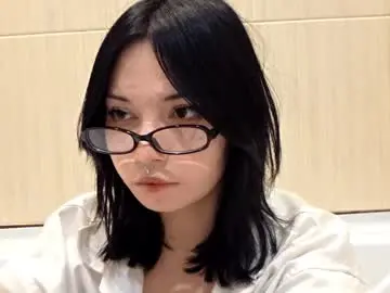 Chaturbate Adult Video Chat of alberthamazierski