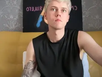 Chaturbate Best live sex cam show of danny_love01
