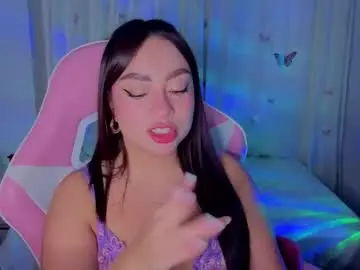 Chaturbate Live Sex Cam of lyavalmont