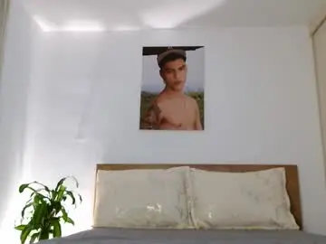 Chaturbate Free Live Porn of russell_adams_