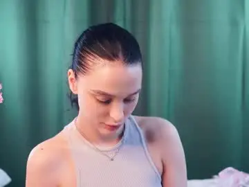 Chaturbate Best live sex cam show of suziegoglia