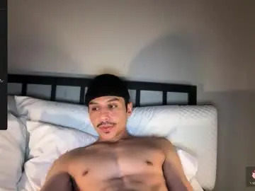 Chaturbate Free Live Porn of xmomentumx