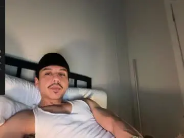 Chaturbate Live Sex Cam of xmomentumx