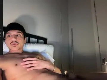 Chaturbate Live Sex Cam of xmomentumx