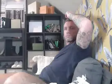 Chaturbate Live Sex of youwantus69