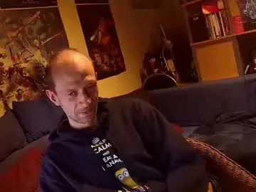 Chaturbate Live Sex Cam of _svenerd87___