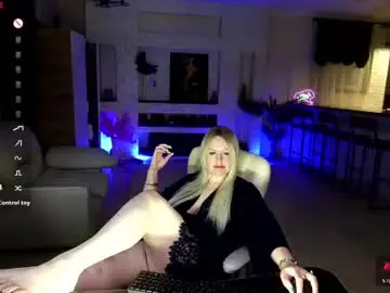 Chaturbate Watch Live Sex Cams of mariemlui