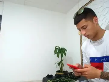 Chaturbate Adult Webcams of mr_porn_9