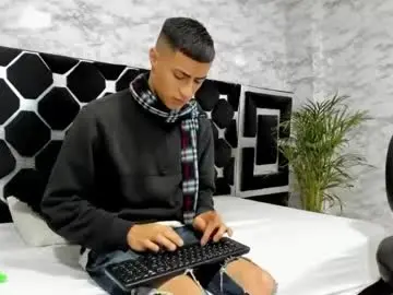 Chaturbate Live Porn of mr_porn_9