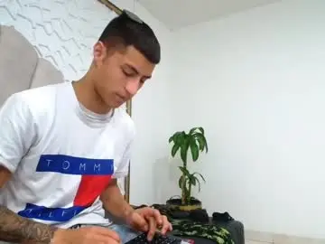 Chaturbate Best live sex cam show of mr_porn_9