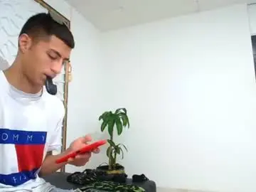 Chaturbate Adult Webcam of mr_porn_9