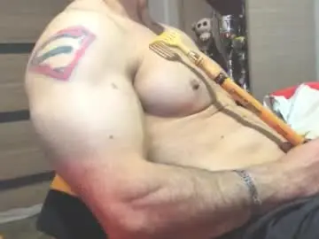 Chaturbate Live Sex Cam of carin_the_body